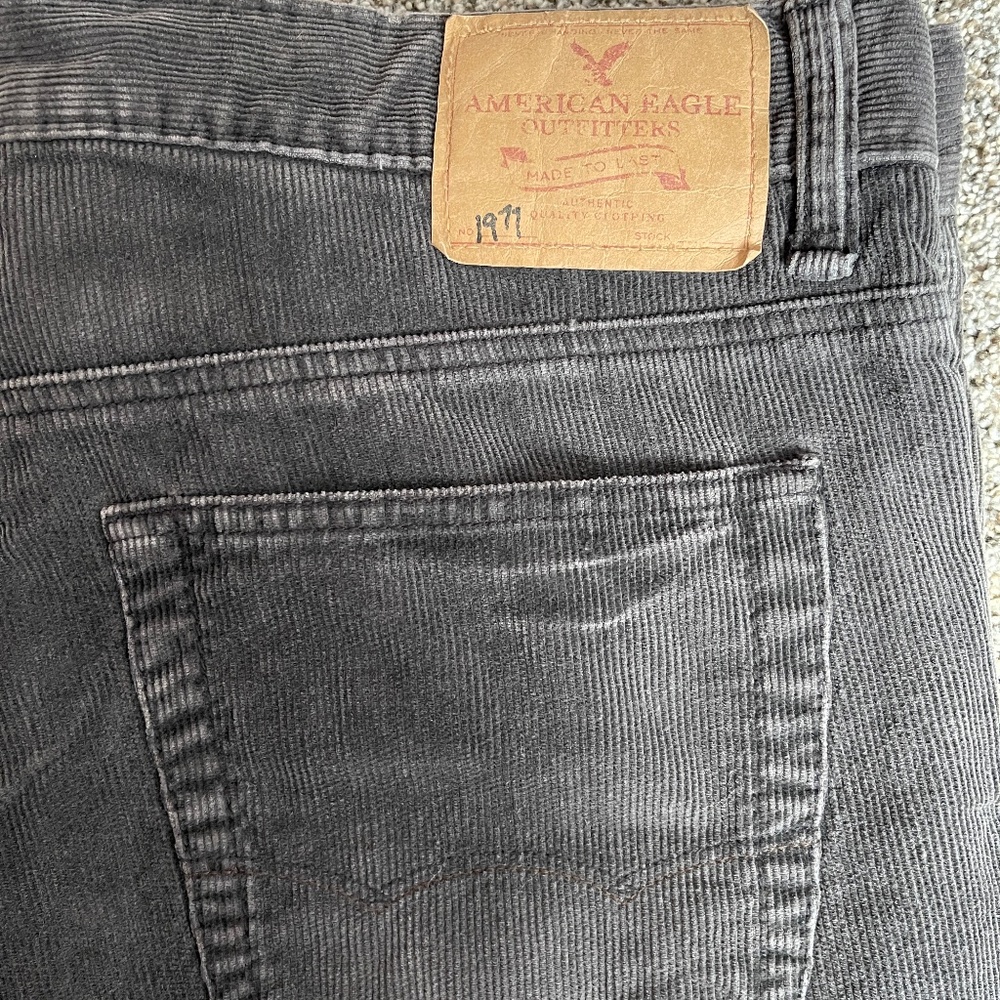 AE corduroy pants 34X34